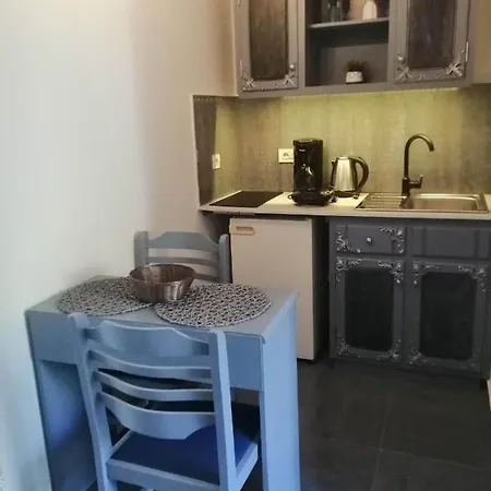 Manolis&xenia Apartment *